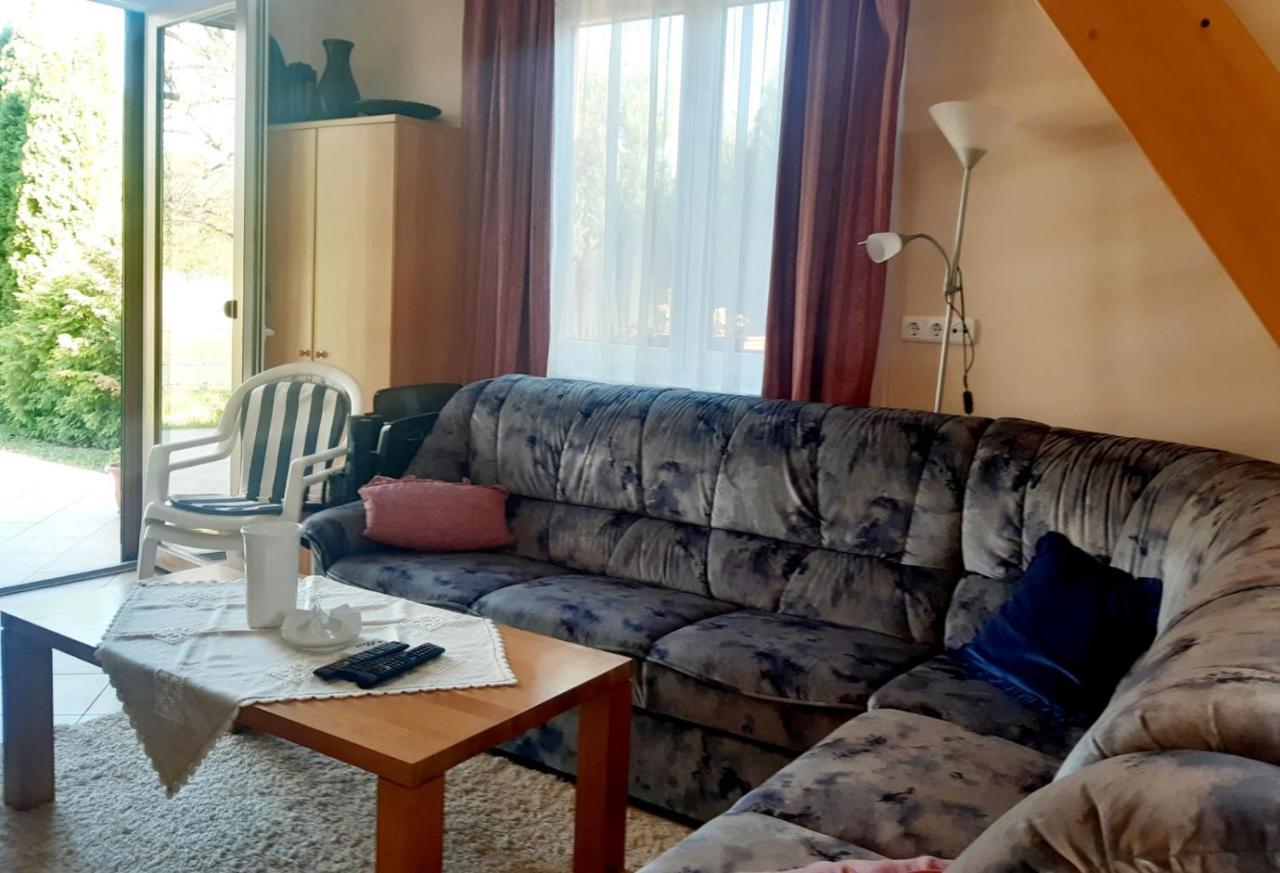 Szemermetes Erzsok Nyaralohaz Villa Gyomaendrőd Buitenkant foto